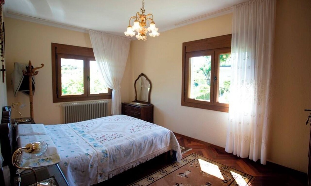 Castro Villa | Villa with a pool and a children's play area in the Ribeira Sacra