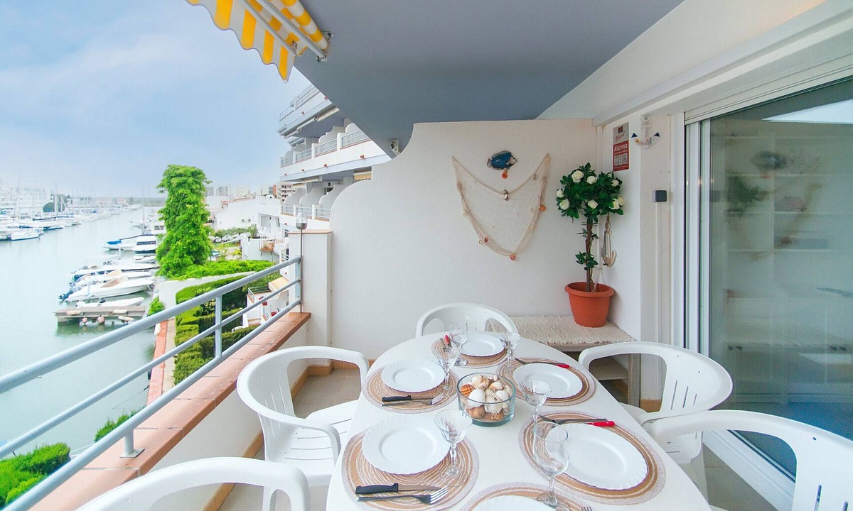 Santa Margarida Apartment | WELCS APARTAMENTO 246 EMP con vistas al canal