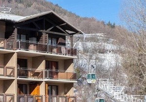 200m from resort center, balcony, tv, ski locker, 84m², Serre Chevalier in Briançon