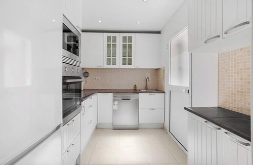 El Paraiso House | 10 Minutes From Puerto Banus! 200 mts From the Sea! Perfect for Family
