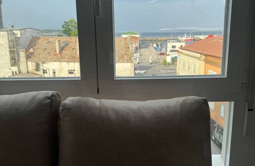 Dean Pequeno House | 4-Bedroom Beach Apartment in Ribeira | Ocean Views & Just Steps from the Beach