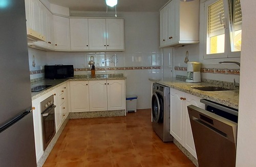 Puerto Marino Villa | 5 bedroom, 5 bathroom villa with private pool and bar in Gran Alacant.