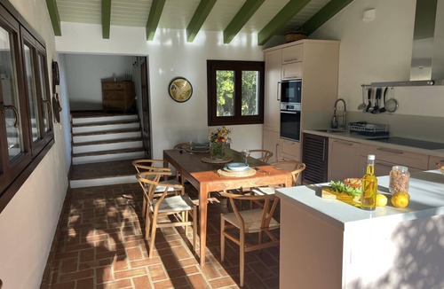 Gaucin House | A naturally evolved place in nature – with pool and views of the sea