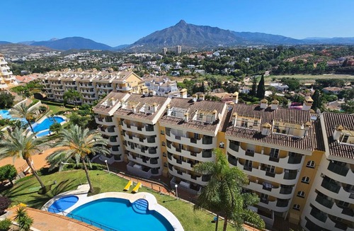 Nueva Andalucia Apartment | Aloha Banús Sea Views by Lica Homes