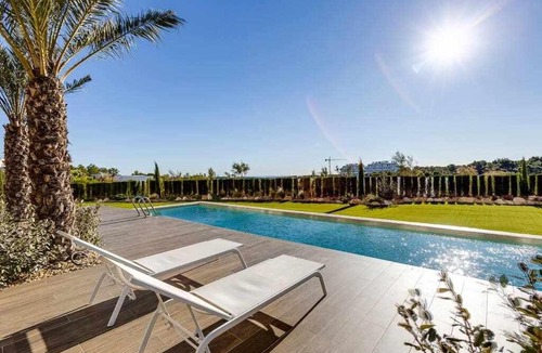 Lo Rufete Apartment | Apartamento único de 3 dormitorios en las Colinas