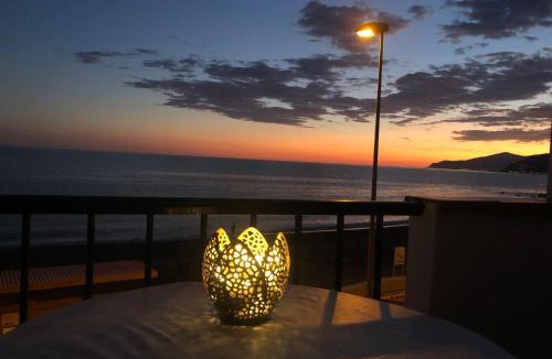 Sorvilan Apartment | Apartamento junto al mar en costa tropical y Alpujarras granadinas