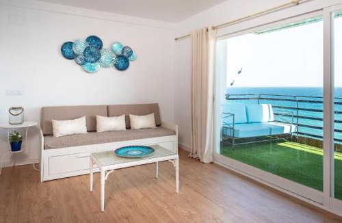 Marbella Seafront Promenade Apartment | Apartamento Mediterraneo View