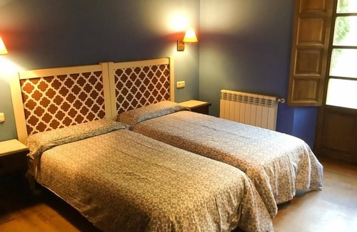Arguebanes Apartment | Apartment Private Bathroom Los Robles
