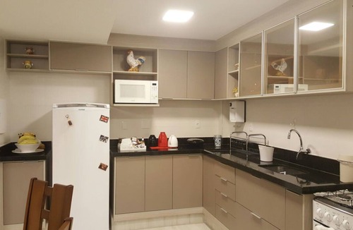 Vila Nova Apartment | Apartment 100m from Praia do Forte beach. Completely renovated, air conditioning and Wi-Fi.