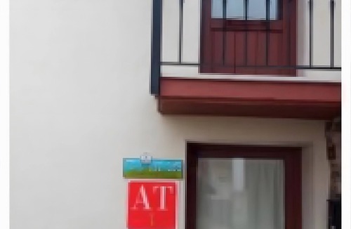 Fonsagrada Apartment | Apartment 'Arriba' with Shared Terrace, Balcony and Wi-Fi