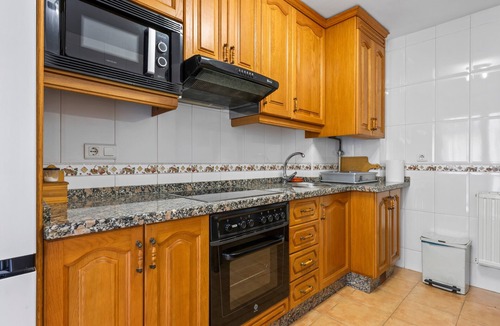 Cangas de Onis Apartment | Apartment 'Carmina El Fondon 3' with Balcony and Wi-Fi