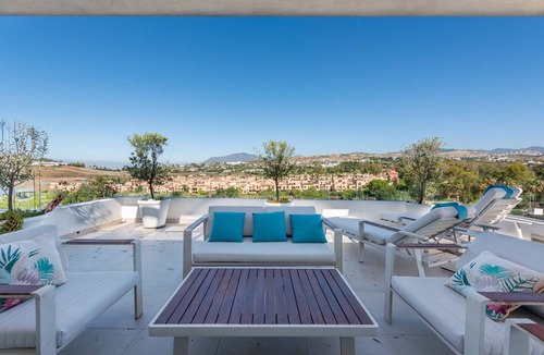 New Golden Mile Apartment | Apartment 'Cataleya 6, Atico 3-B' with Mountain View, Wi-Fi and Air Conditioning