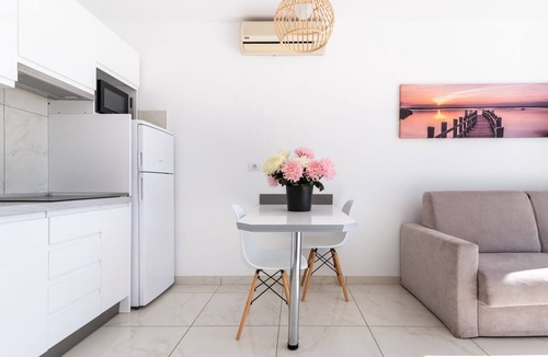 Patalavaca Apartment | Apartment-Standard-Ensuite with Shower-Mountain view-CAT. 2