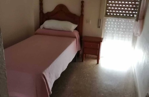 Cadiz House | Apartment with 4 bedrooms and 2 bathrooms a few meters from the beach. All exterior