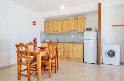 Cala Ferrera Apartment | Apartment with Air Conditioning, Pool, Wi-Fi, Balcony, and Near the Beach