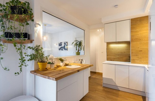 Zaidin Apartment | Apartment with mountain views - 8 guests