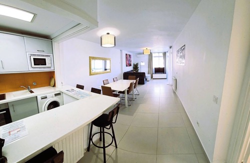 Marbella Seafront Promenade Apartment | Apto Isabel - Marbella Centro. Brand new to rentals for 2025.No car required!