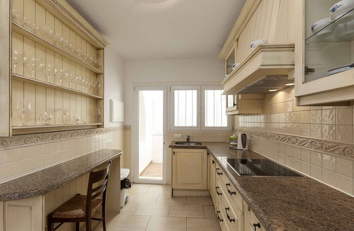Golden Mile Villa | Beachfront Luxurious Oasis Club Villa on Marbella´s Golden Mile Beach