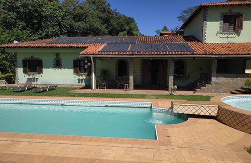 Sao Roque House | Beautiful farm with stunning views located in a charming and beautiful condominium.