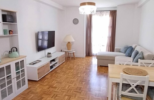 Castiello de Jaca Apartment | Beautiful New Apartment - Aragonese Pyrenees - 4 pers