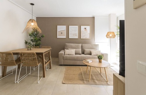Grao de Gandia Apartment | Beautiful property with 2 bedrooms. Wifi - only families