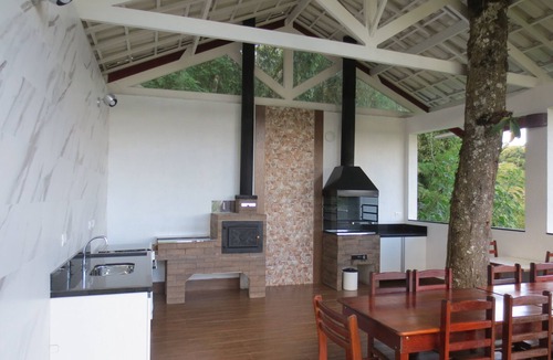 Alto da Boa Vista House | Beautiful Townhouse with magnificent views and comfort! Thirsty house with 3 beautiful chalets