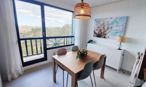 Comillas City Center Apartment | Bonito dúplex con vistas al mar