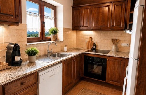Bellver de Cerdanya Ski Chalet | Borda con jardín privado y chimenea en la Cerdanya