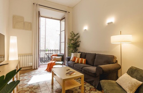 Old Town Apartment | Bravissimo Ciutadans, comfortable and 4 bedrooms