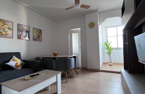 Montolivet Apartment | Bright apartment in Ruzafa near the Roig Arena and CAC | Up to 7 ppl(1 bathroom)