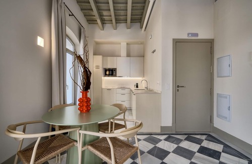 Museo Apartment | Bright apartment with balcony in the heart of Seville