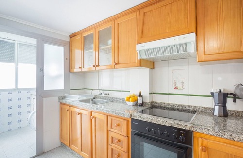 Daimuz Apartment | 'Ca Llaurí' Apartment with Sea Views, Wi-Fi, and Air Conditioning