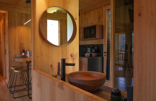 Ibias Municipality Cabin | Cabanas do Navia · Merenzao · Perfect for families and couples · Pet Friendly