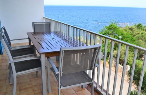 Llanca Apartment | CARBONERES 3 Great apartment with panoramic sea views