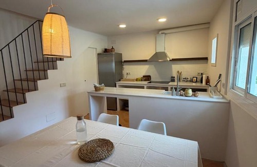 Caldes de Malavella House | Casa Baró I Centro histórico I terraza privada I 3 habitaciones I Brava Experience