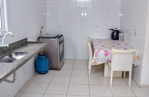 Jardim Praiano House | Casa c Piscina e Churrasq próx a Praia - Guarujá