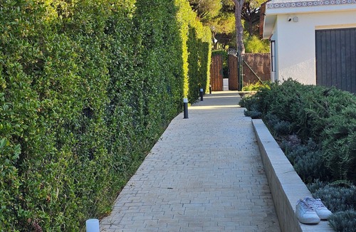 Conil de la Frontera House | Casa Robert in Conil with Pool, Hot Tub, Garden, and Wi-Fi