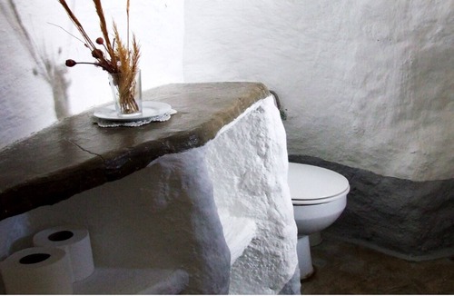 Baza Cabin | Caves Al Jatib- Cave 1