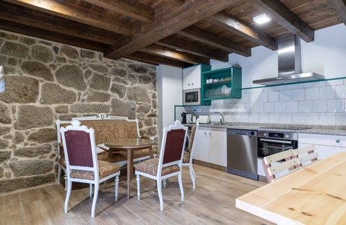 Leiro Apartment | CDC 1 Casa do Capitán in Nature, with Air Conditioning and Pool