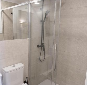 Canillas Hostel | CH Palacio de Hielo