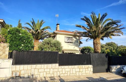 El Casar de Escalona House | Chalet familiar con Piscina en Casar de Escalona,lugar ideal para visitar Puy du Fou