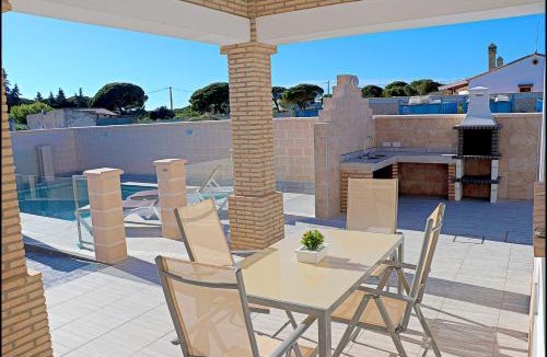 Campano Ski Chalet | Chalet Peñuelas con piscina