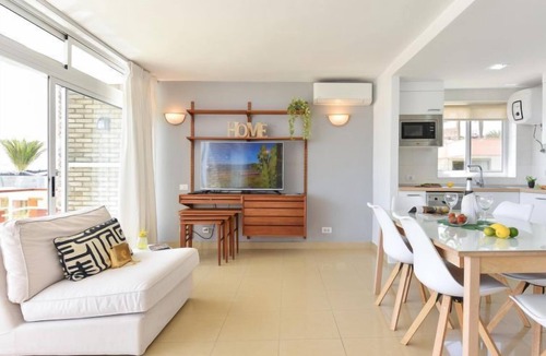 Meloneras Apartment | Charca CM18 by Interhome