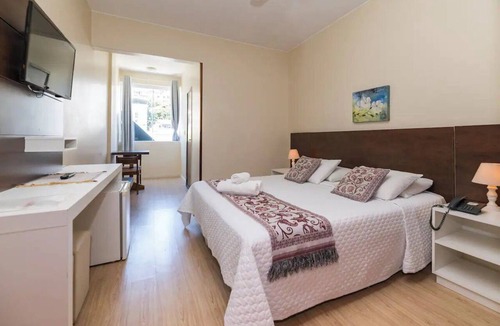 Nova Friburgo Hotel | Comfortable Stay in Downtown Nova Friburgo Near Praça do Suspiro - 1.3 mi