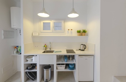 Tarifa Apartment | Cosy Quiet Hideaway Loft, perfect location old town Tarifa