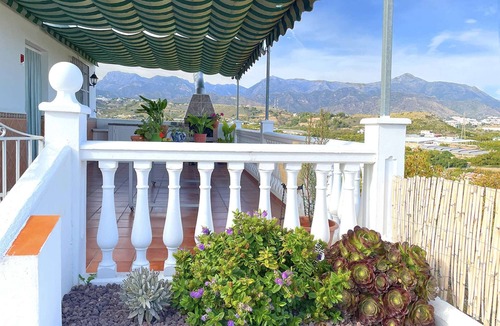Nerja Cottage | Cosy villa with amazing views