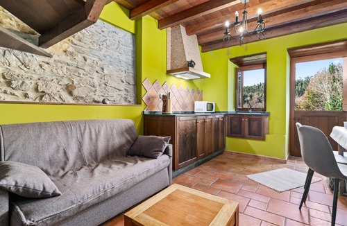 Espasante House | Country House 'Bimbieiro' with Shared Terrace, Shared Garden and Wi-Fi