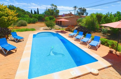 Es Llombards Villa | Country House "Can Cova" with Private Pool and Wi-Fi