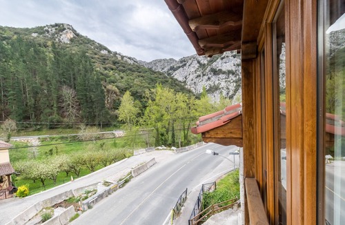 Cillorigo de Liebana House | Country House 'El Agero' with Mountain Views, Private Terrace and Wi-Fi