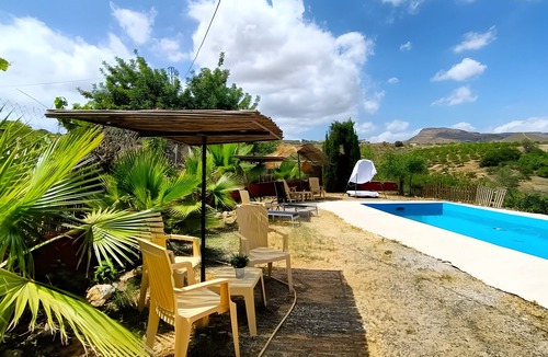 Pizarra House | Country House 'La Serrana' with Mountain View, Wi-Fi and Air Conditioning